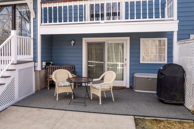 02-Patio Entry
