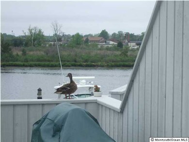 9 Bridgewaters Dr unit 4, Oceanport, NJ 07757 - photo 3