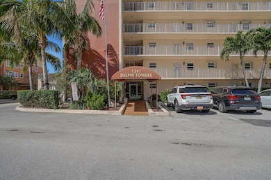 Delphi Towers unit 805, Pompano Beach, FL 33062 - photo 3