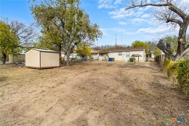 501 Hill St, Copperas Cove, TX 76522 - photo 6