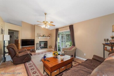 06_4800OxeyeAve_3_FamilyRoom_FlexMLS800x