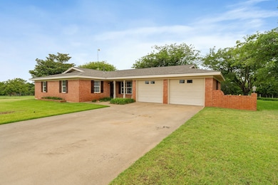 1802 County Road 428, Stephenville, TX 76401 - photo 2