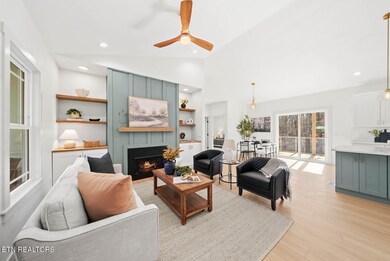 3019 Pomo Cir, Crossville, TN 38572 - photo 3