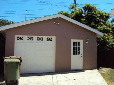 720 W Plum St, Compton, CA 90222 - photo 4