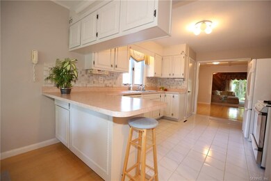 Large Kitchen with tons of cabinet & counter space