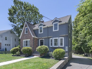 15 Marshfield Rd, Newton Center, MA 02459 - photo 2