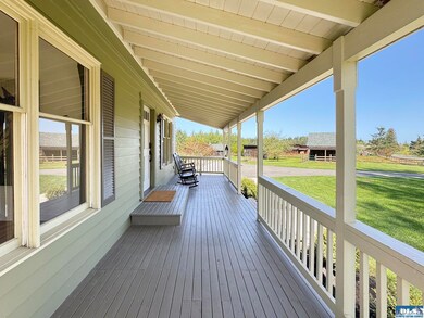 921 Mcfarland Dr, Sequim, WA 98382 - photo 5