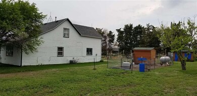 5260 N Game Trail Rd, North Platte, NE 69101 - photo 2