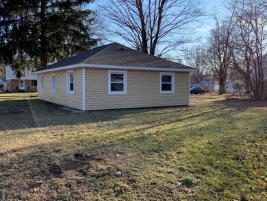 1645 Huron St, Niles, MI 49120 - photo 4