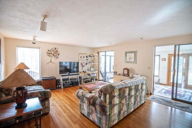 105 Lancaster Farm Rd, Salem, NH 03079 - photo 7