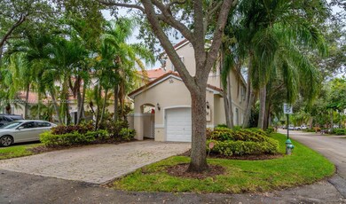 1140 Chestnut Ln unit 1140, Hollywood, FL 33019 - photo 2