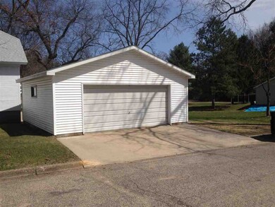 107 Murray St, Camp Douglas, WI 54618 - photo 3