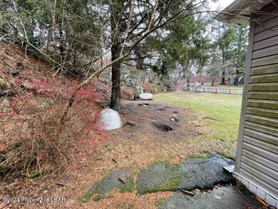 104 Crystal Ridge Ct, Hazle Township, PA 18202 - photo 5