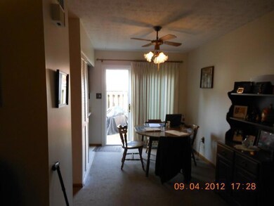 5446 Rockwood Ct unit 13, Columbus, OH 43229 - photo 4