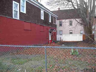 865 Emmett St, Schenectady, NY 12307 - photo 2