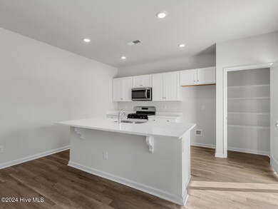 1405 Clendon Cir Leland NC 28451 USA-006