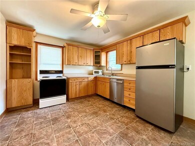 3140 Taylor Dr, Clarksville, IN 47129 - photo 7