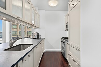 The Rushmore unit 8D, New York, NY 10069 - photo 3