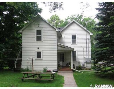 1002 10th St E, Menomonie, WI 54751 - photo 3