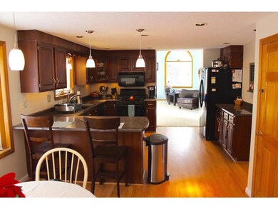 78 Fleming St, Manchester, NH 03104 - photo 2