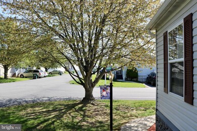 107 Juniper Ct, Lancaster, PA 17603 - photo 2