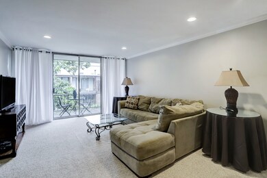 View from the dining area to the comfortable livin