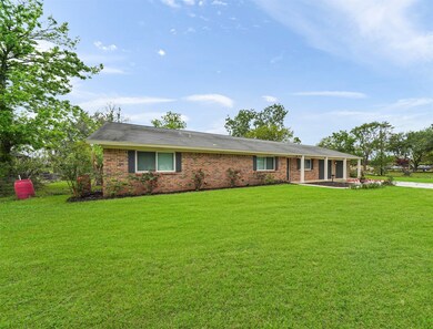 395 County Road 296a, Alvin, TX 77511 - photo 2