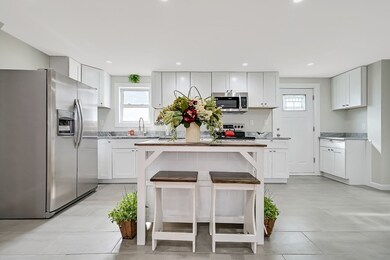 24 Maple St, Spencer, MA 01562 - photo 3