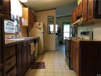 1 Spruce Cir, Bath, PA 18014 - photo 4