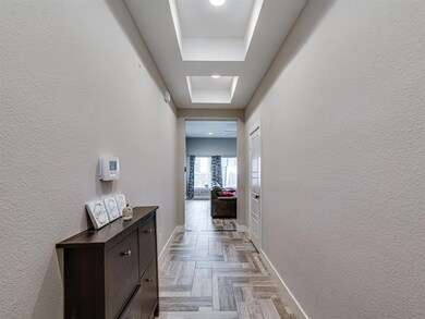 704 Oakmont Dr, Ennis, TX 75119 - photo 4