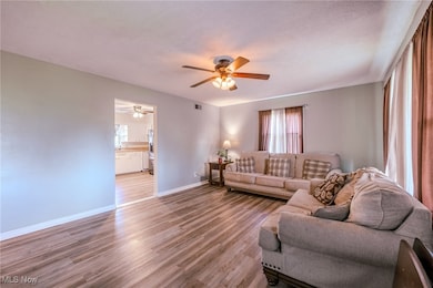 820 Devonshire Ave, Sheffield Lake, OH 44054 - photo 5