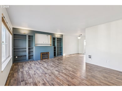 52866 NE 2nd St, Scappoose, OR 97056 - photo 4