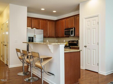 010-1280x960-kitchen