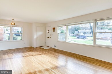 2310 Apache St, Hyattsville, MD 20783 - photo 5