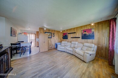 954 Oak Ave-18