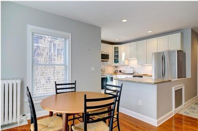 16 Bliss Rd unit 2, Newport, RI 02840 - photo 2
