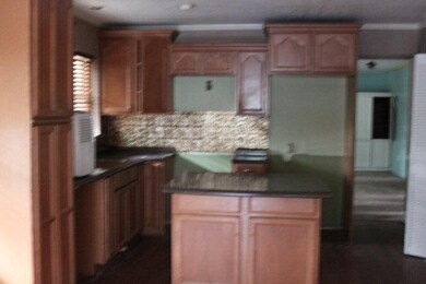 116 Hendricks Ln, Brunswick, GA 31520 - photo 4