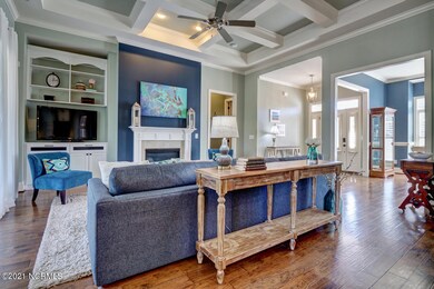 5621 Andrews Reach Loop-large-006-009-P5