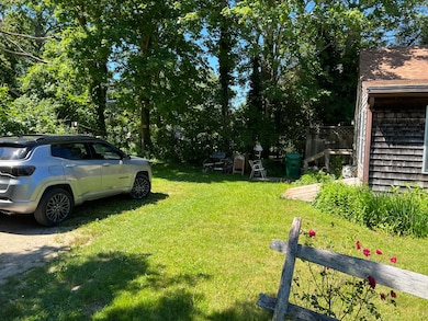 21 Walker Way, Vineyard Haven, MA 02568 - photo 2