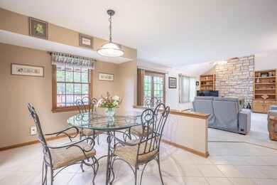 6867 Linbrook Blvd-15