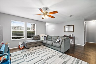 8821 Swan Park Dr, Denton, TX 76210 - photo 3