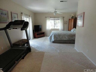 master bedroom sitting area