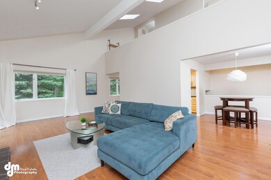 Living Room 20190713-DW-48148-FULL