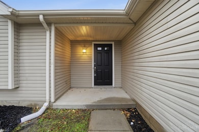 7150 Country Walk Dr, Franklin, OH 45005 - photo 4