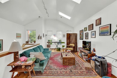 1422 N Maplewood Ave, Chicago, IL 60622 - photo 3