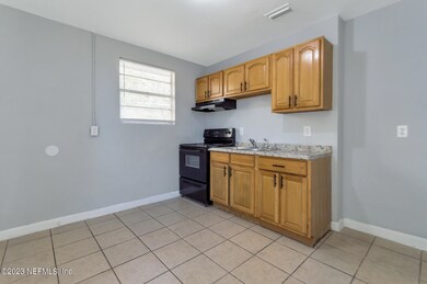 5549 Alpha Ave, Jacksonville, FL 32205 - photo 3