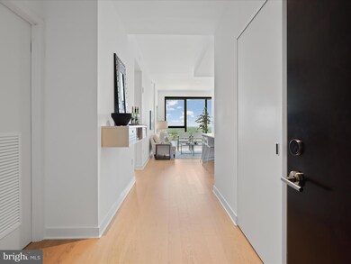 Verse unit 1704, McLean, VA 22102 - photo 4