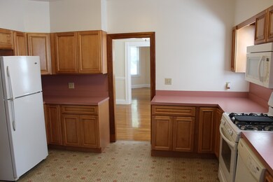 43 Oakridge St unit 1, Mattapan, MA 02126 - photo 2