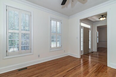 11-web-or-mls-224 KESTWICK (c)--4