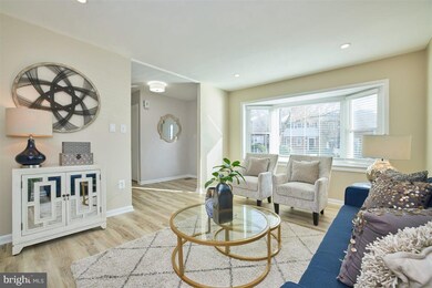 3034 Southern Elm Ct, Fairfax, VA 22031 - photo 6